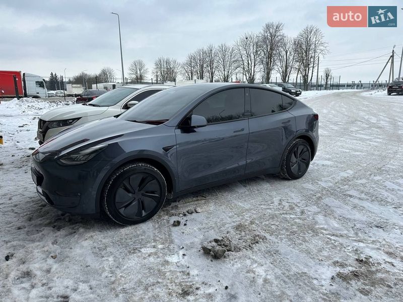Внедорожник / Кроссовер Tesla Model Y 2022 в Белой Церкви фото 30 Внедорожник / Кроссовер Tesla Model Y 2022 в Белой Церкви