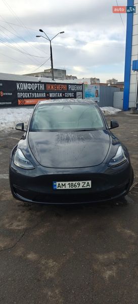 Позашляховик / Кросовер Tesla Model Y 2024 в Житомирі