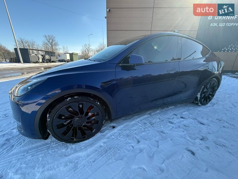 Внедорожник / Кроссовер Tesla Model Y 2022 в Днепре