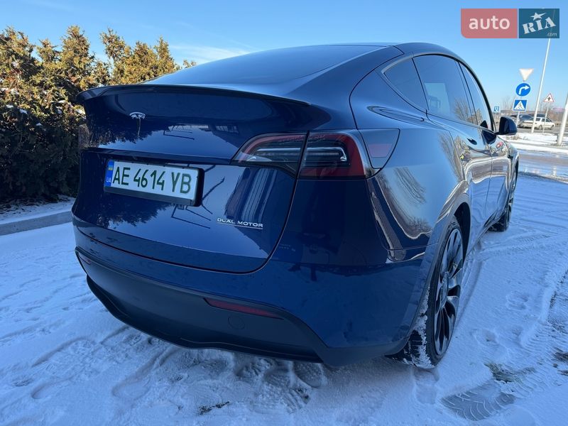 Внедорожник / Кроссовер Tesla Model Y 2022 в Днепре