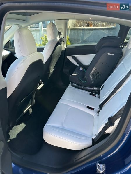 Позашляховик / Кросовер Tesla Model Y 2021 в Львові