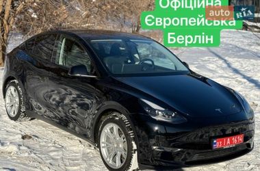 Внедорожник / Кроссовер Tesla Model Y 2023 в Киеве