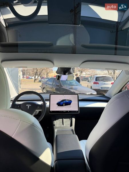 Внедорожник / Кроссовер Tesla Model Y 2024 в Одессе