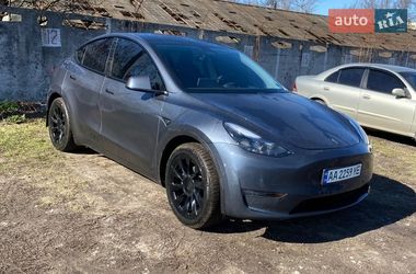 Внедорожник / Кроссовер Tesla Model Y 2020 в Киеве