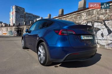 Позашляховик / Кросовер Tesla Model Y 2024 в Дніпрі