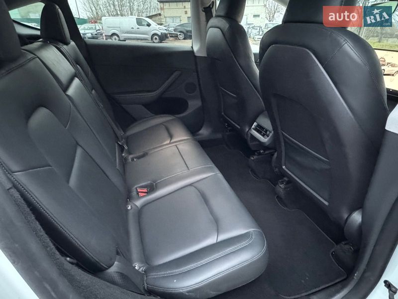 Позашляховик / Кросовер Tesla Model Y 2023 в Рівному