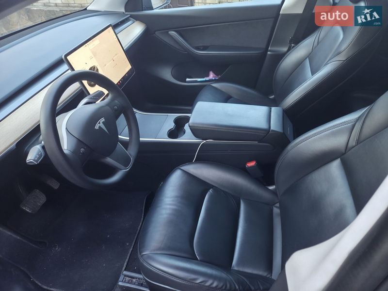 Внедорожник / Кроссовер Tesla Model Y 2020 в Днепре