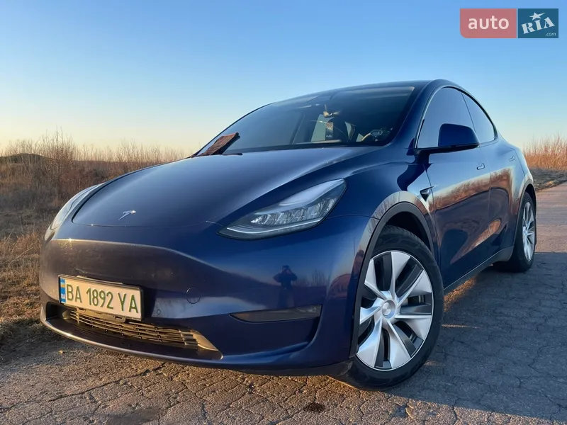 Tesla Model Y 2020