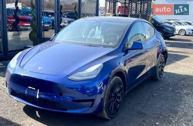 Внедорожник / Кроссовер Tesla Model Y 2021 в Луцке