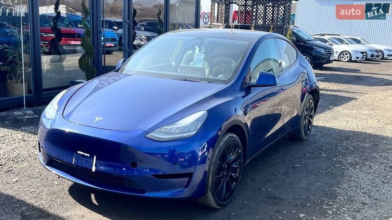 Tesla Model Y 2021