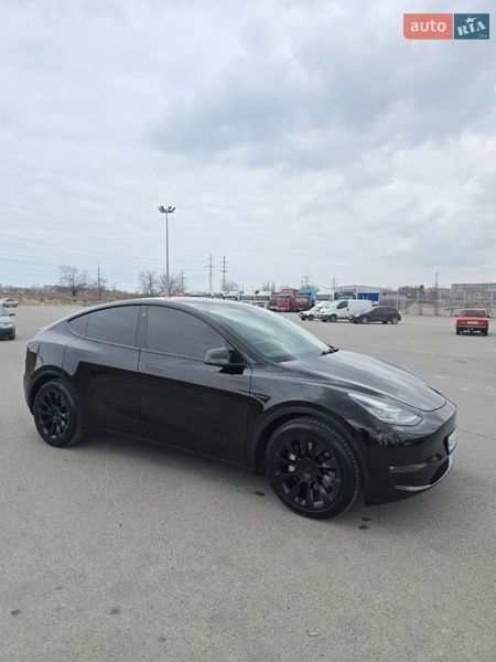 Позашляховик / Кросовер Tesla Model Y 2021 в Дніпрі