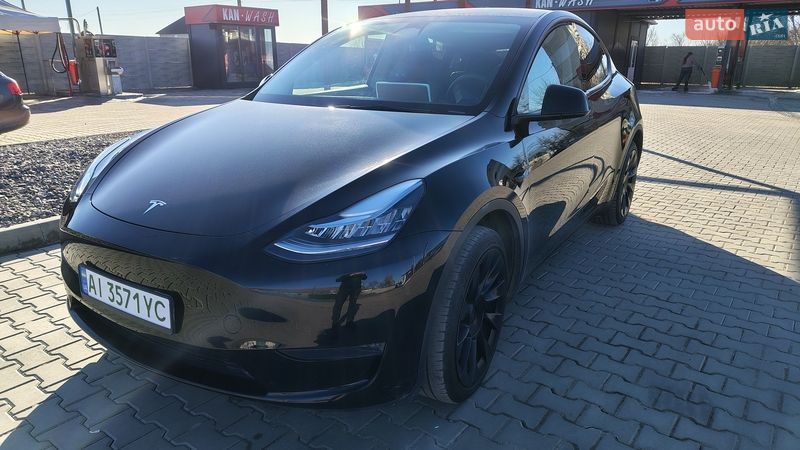 Позашляховик / Кросовер Tesla Model Y 2023 в Білій Церкві