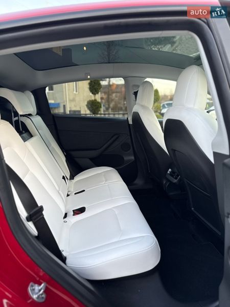 Внедорожник / Кроссовер Tesla Model Y 2022 в Луцке фото 44 Внедорожник / Кроссовер Tesla Model Y 2022 в Луцке