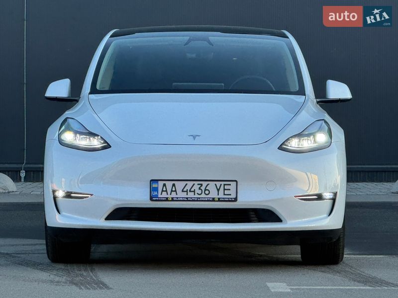 Внедорожник / Кроссовер Tesla Model Y 2024 в Киеве