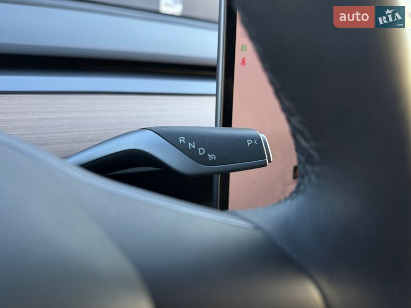 Внедорожник / Кроссовер Tesla Model Y 2024 в Киеве