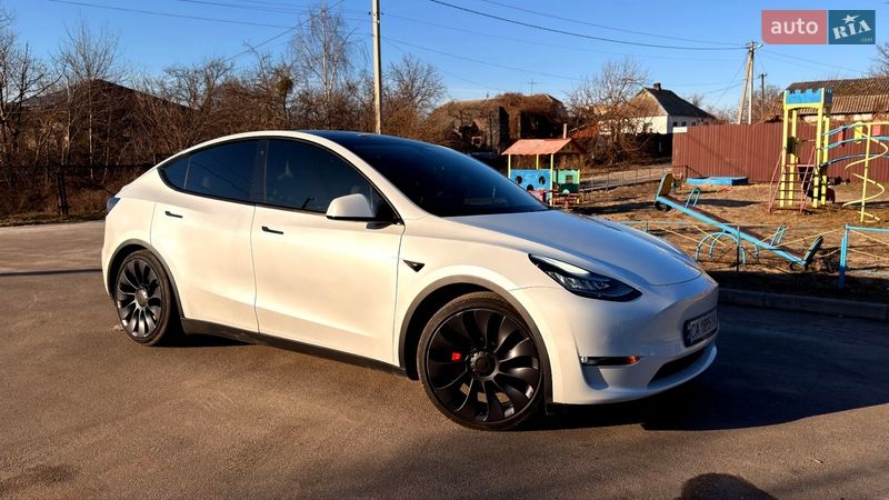 Позашляховик / Кросовер Tesla Model Y 2020 в Києві фото 8 Позашляховик / Кросовер Tesla Model Y 2020 в Києві