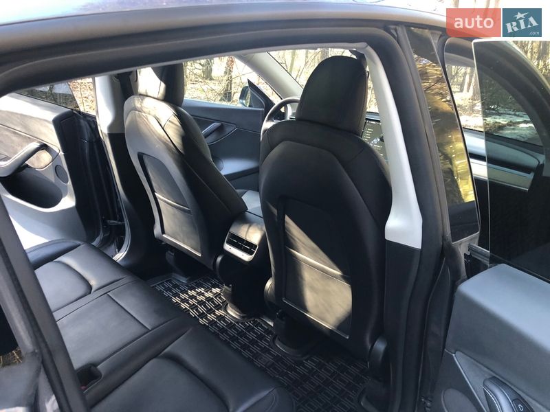 Внедорожник / Кроссовер Tesla Model Y 2022 в Житомире