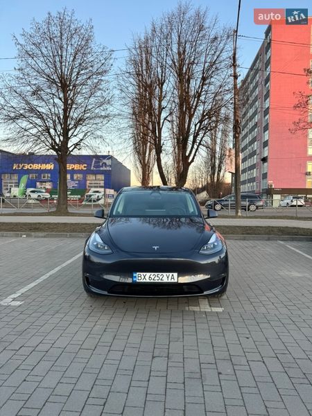 Позашляховик / Кросовер Tesla Model Y 2024 в Хмельницькому