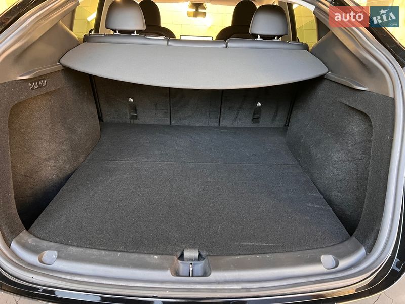 Позашляховик / Кросовер Tesla Model Y 2023 в Києві