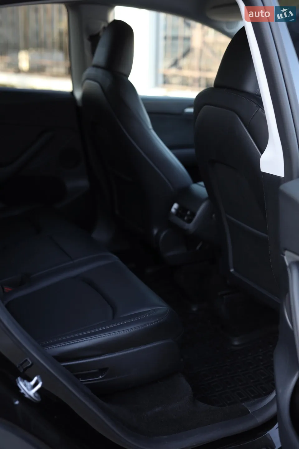 2023 Tesla Model Y - мініатюра 21