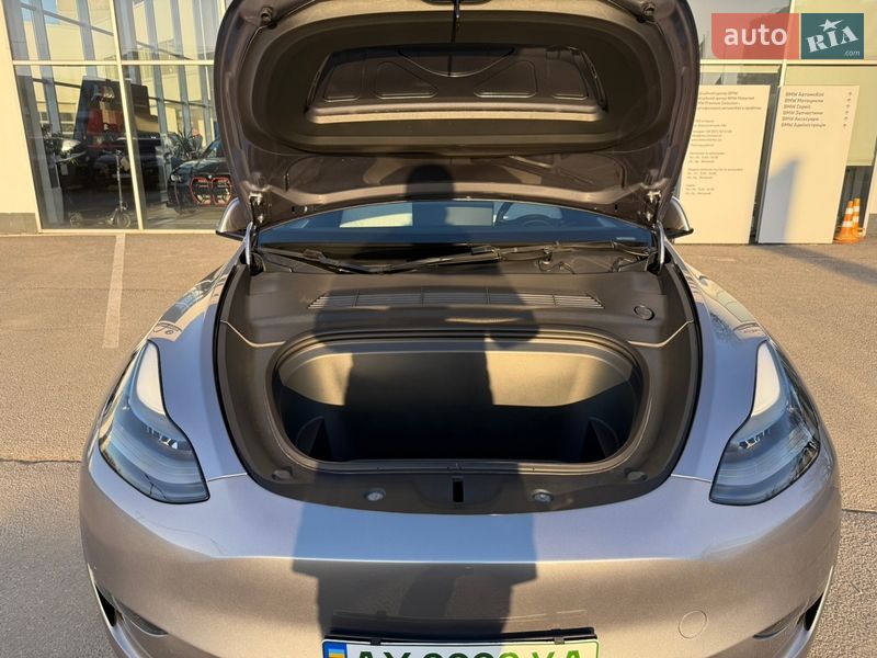 Внедорожник / Кроссовер Tesla Model Y 2023 в Харькове