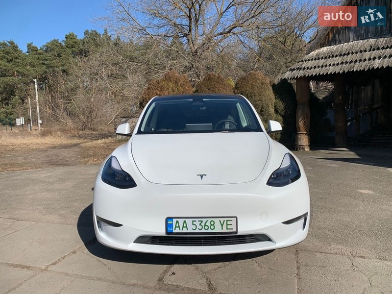 Позашляховик / Кросовер Tesla Model Y 2023 в Києві фото 2 Позашляховик / Кросовер Tesla Model Y 2023 в Києві
