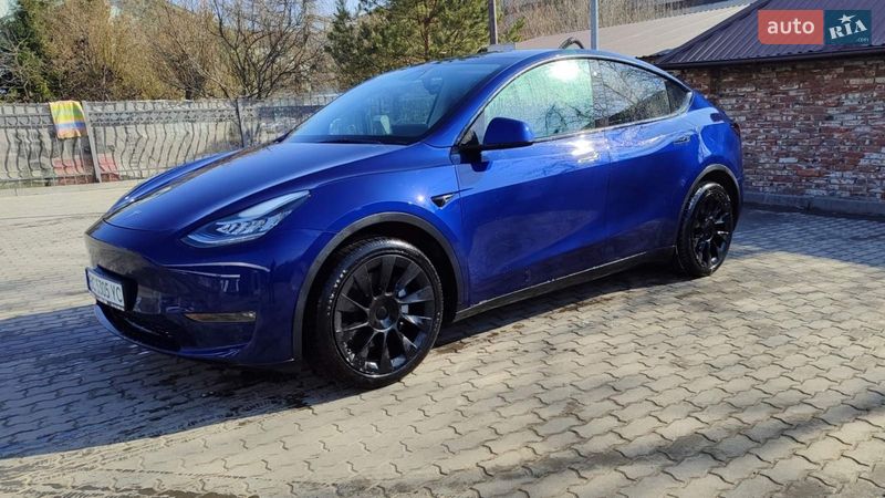 Позашляховик / Кросовер Tesla Model Y 2022 в Львові