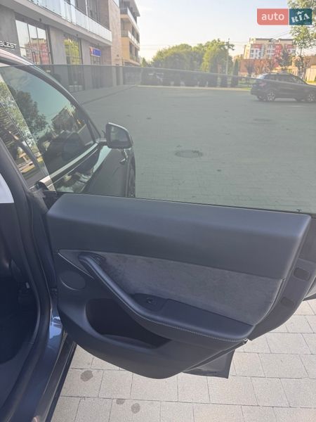 Внедорожник / Кроссовер Tesla Model Y 2022 в Ужгороде фото 37 Внедорожник / Кроссовер Tesla Model Y 2022 в Ужгороде