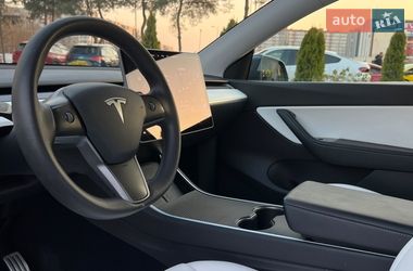 Внедорожник / Кроссовер Tesla Model Y 2020 в Львове