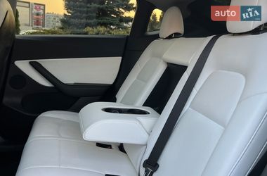 Внедорожник / Кроссовер Tesla Model Y 2020 в Львове