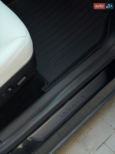 Внедорожник / Кроссовер Tesla Model Y 2020 в Житомире фото 20 Внедорожник / Кроссовер Tesla Model Y 2020 в Житомире