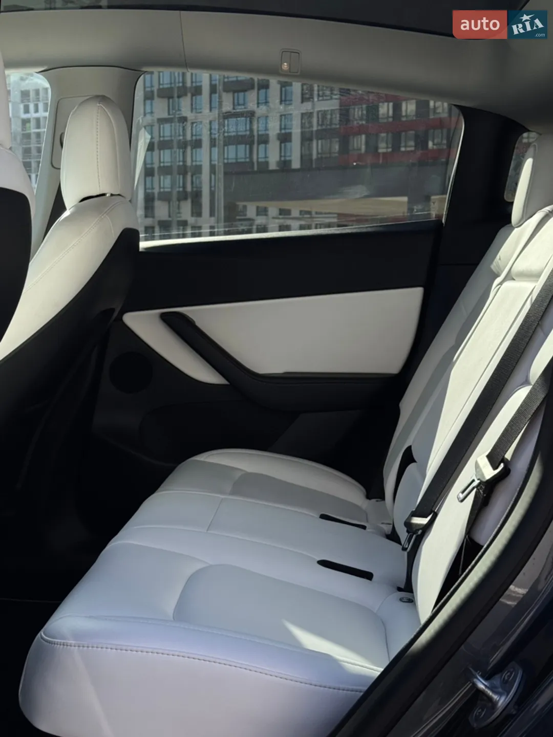 2022 Tesla Model Y - мініатюра 32
