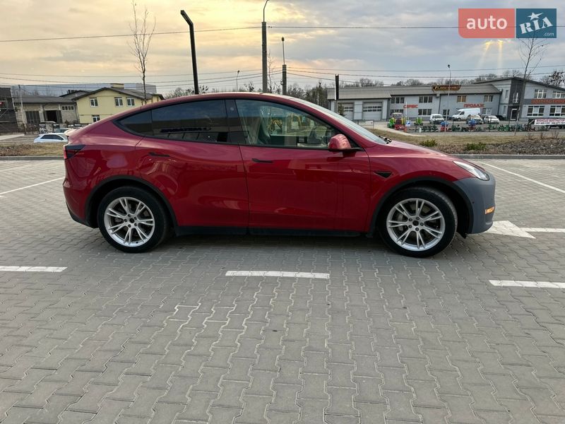 Позашляховик / Кросовер Tesla Model Y 2021 в Львові фото 4 Позашляховик / Кросовер Tesla Model Y 2021 в Львові