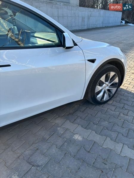 Позашляховик / Кросовер Tesla Model Y 2023 в Тернополі