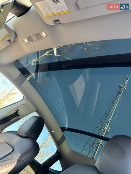 Позашляховик / Кросовер Tesla Model Y 2023 в Тернополі