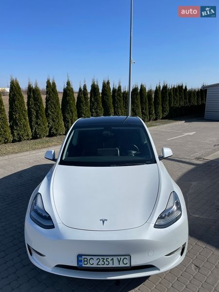 Позашляховик / Кросовер Tesla Model Y 2021 в Львові