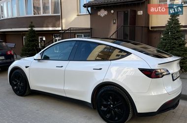 Позашляховик / Кросовер Tesla Model Y 2021 в Львові