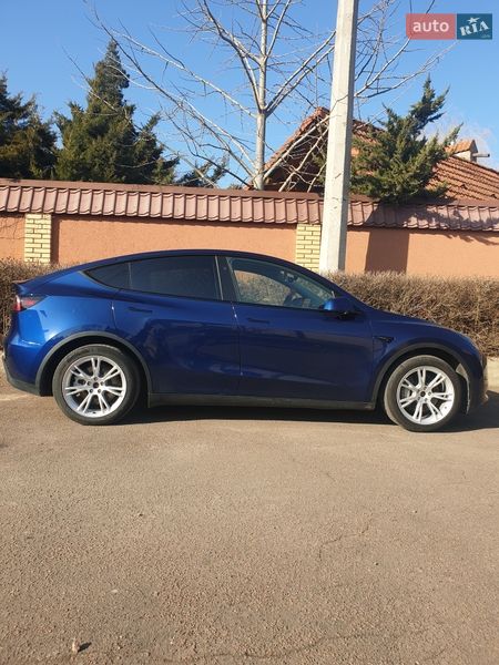 Внедорожник / Кроссовер Tesla Model Y 2023 в Одессе