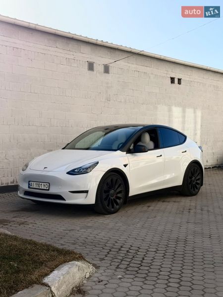 Tesla Model Y 2020
