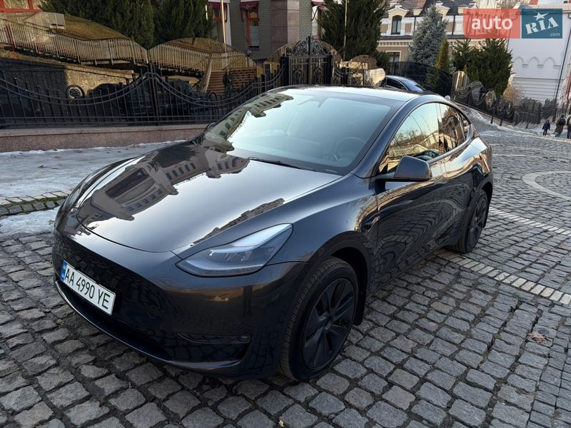 Tesla Model Y 2024 Tesla Model Y 2024