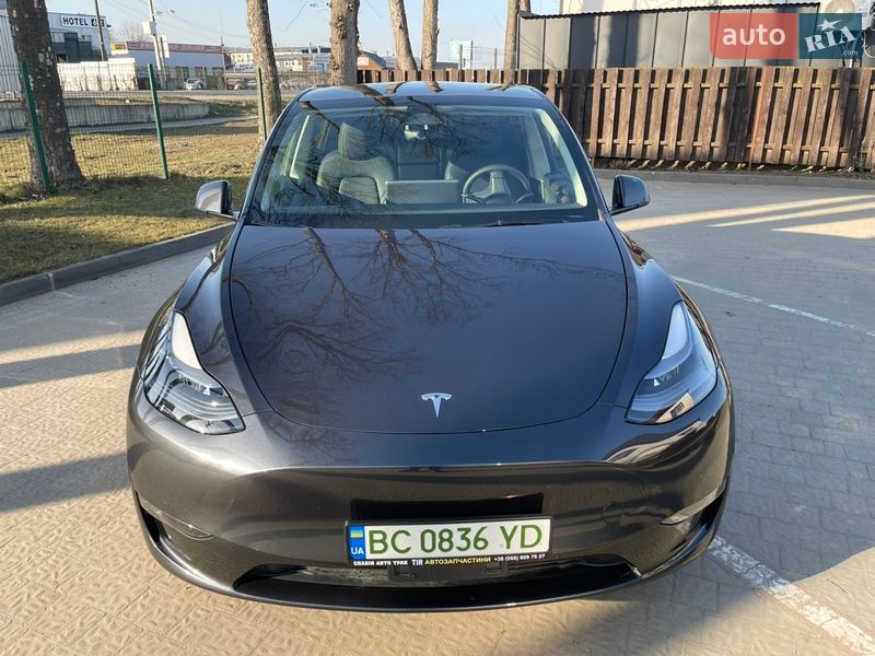 Внедорожник / Кроссовер Tesla Model Y 2024 в Стрые
