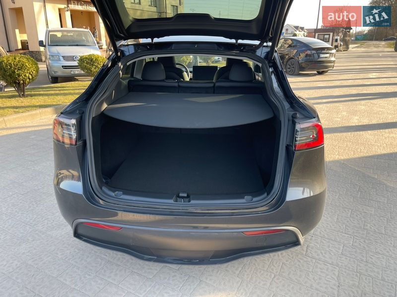 Внедорожник / Кроссовер Tesla Model Y 2024 в Стрые