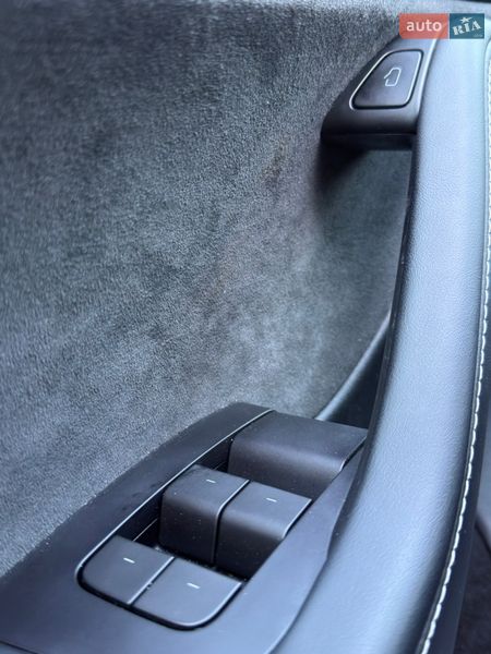 Внедорожник / Кроссовер Tesla Model Y 2024 в Черновцах