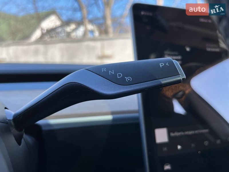 Внедорожник / Кроссовер Tesla Model Y 2022 в Киеве