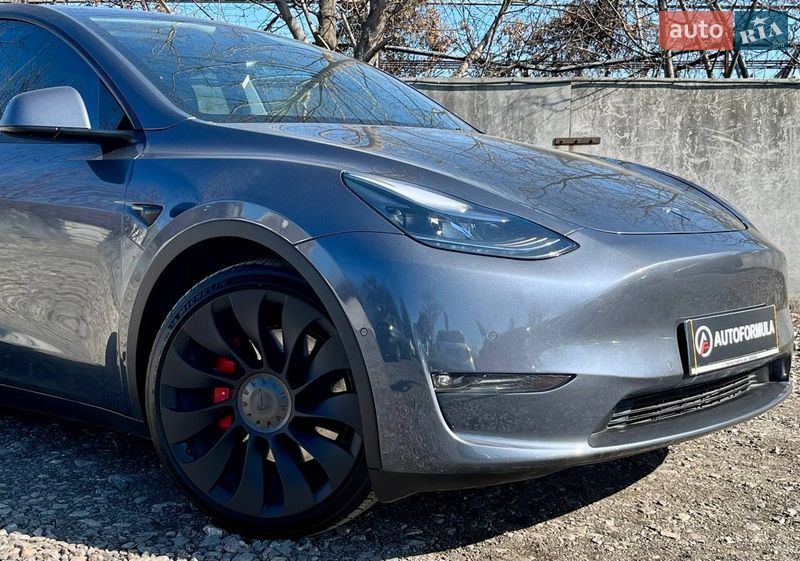 Внедорожник / Кроссовер Tesla Model Y 2022 в Киеве