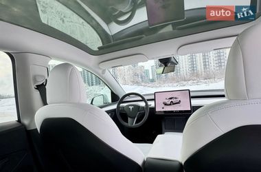 Внедорожник / Кроссовер Tesla Model Y 2022 в Киеве
