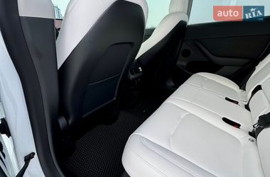 Внедорожник / Кроссовер Tesla Model Y 2022 в Киеве