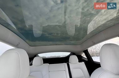 Внедорожник / Кроссовер Tesla Model Y 2022 в Киеве
