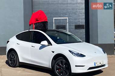 Внедорожник / Кроссовер Tesla Model Y 2023 в Киеве