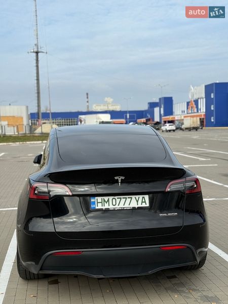 Внедорожник / Кроссовер Tesla Model Y 2023 в Киеве